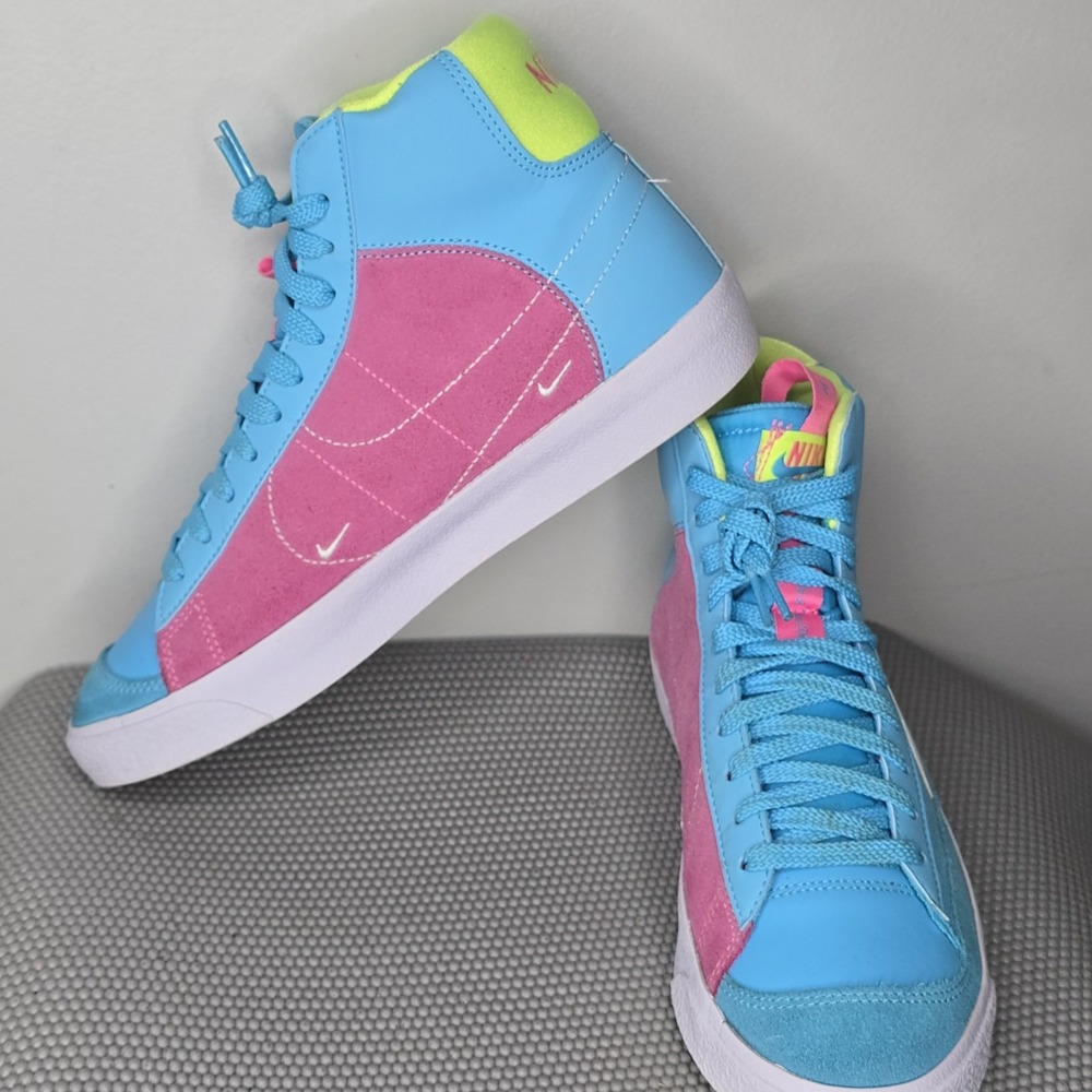 Youth 6.5 Nike Blazer Mid 77 GUC - Baltic Blue Pink Glow - Picture 5 of 9